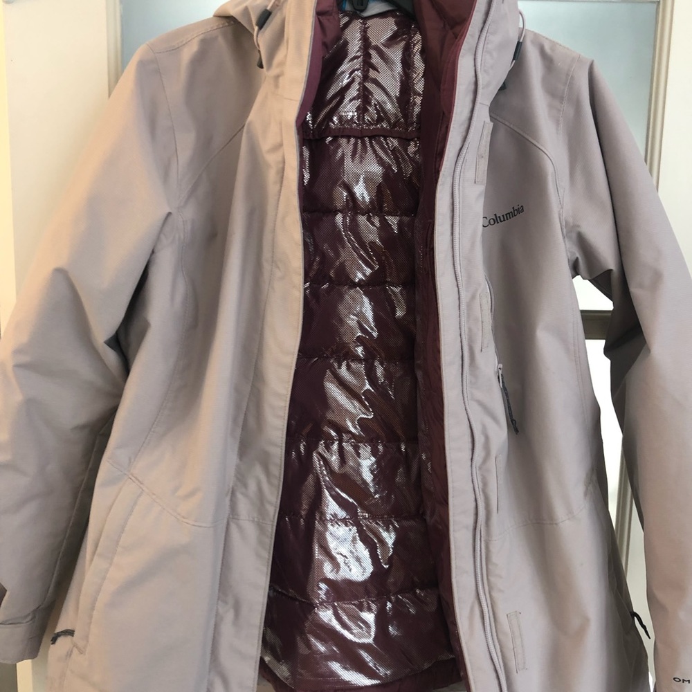 Columbia Women's Hooded Waterproof Jacket - Light Taupe - Picture 6 of 9